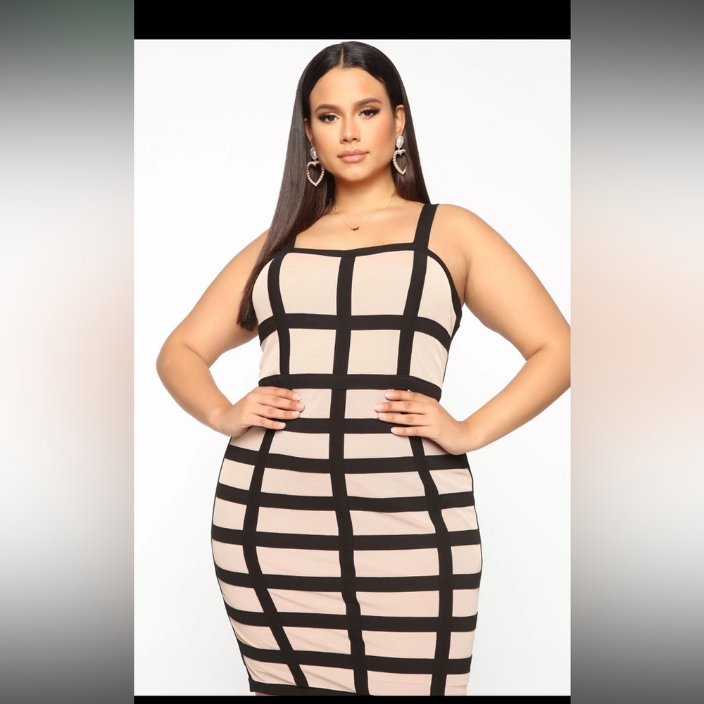 Fashionnova my palace mesh midi dress black/nude